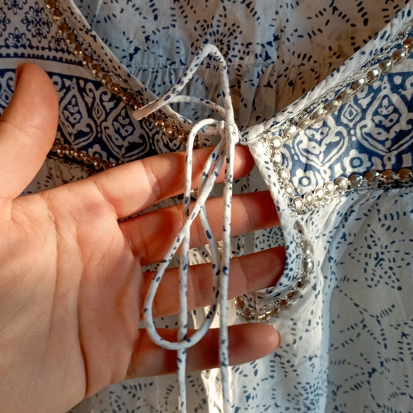 White and Blue Cotton Plus Top - Picture 11 of 15